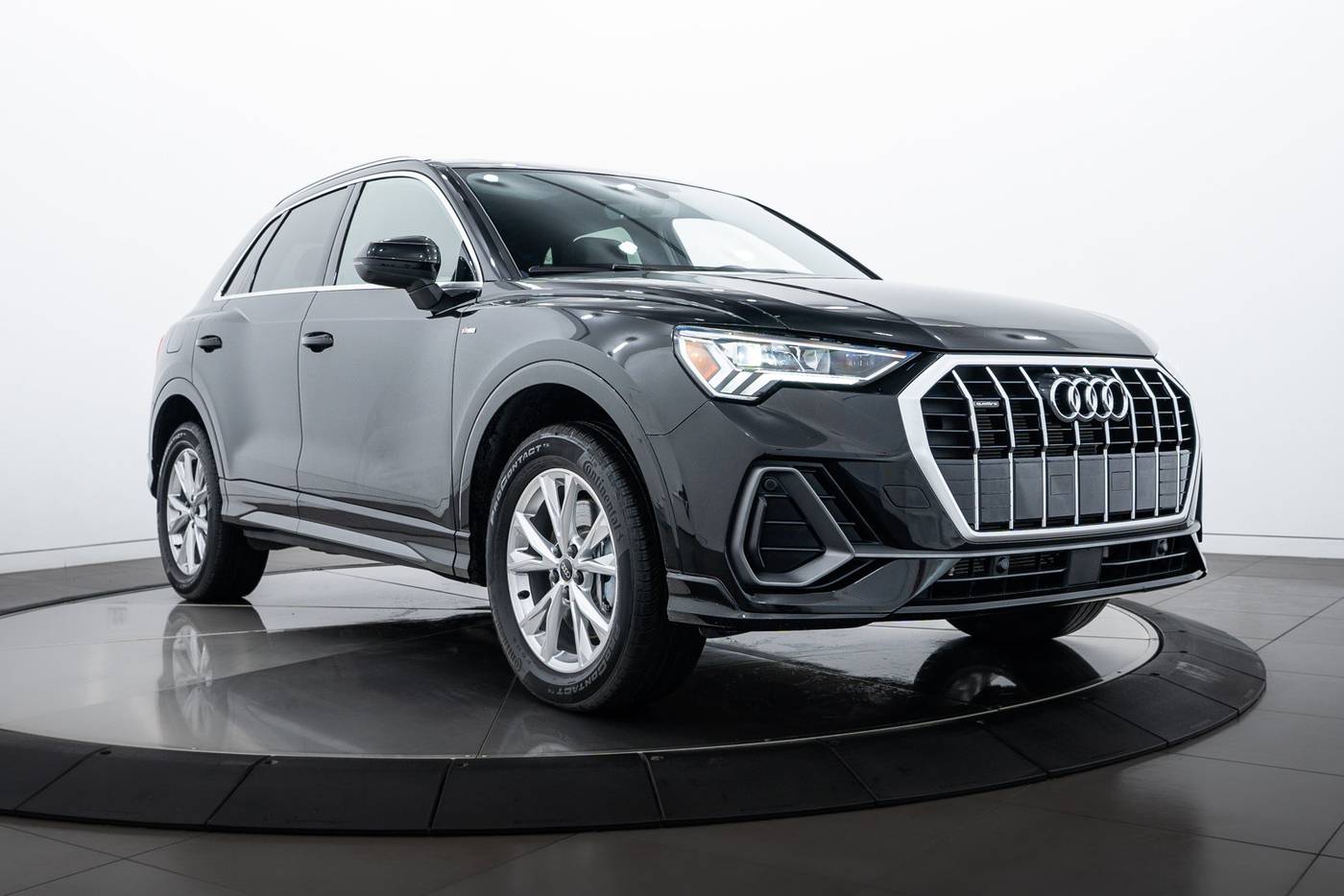 2024 Audi Q3 S line Premium — SUV — 14,200 mi — Highland Park, IL