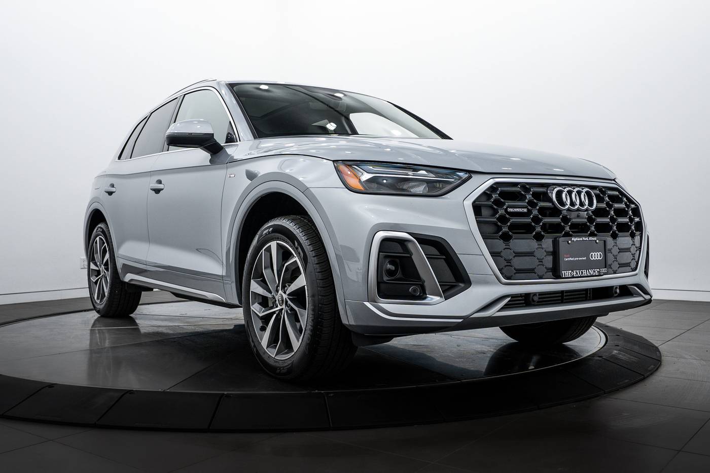 2025 Audi Q5 Premium Plus — SUV — 5,522 mi — Highland Park, IL