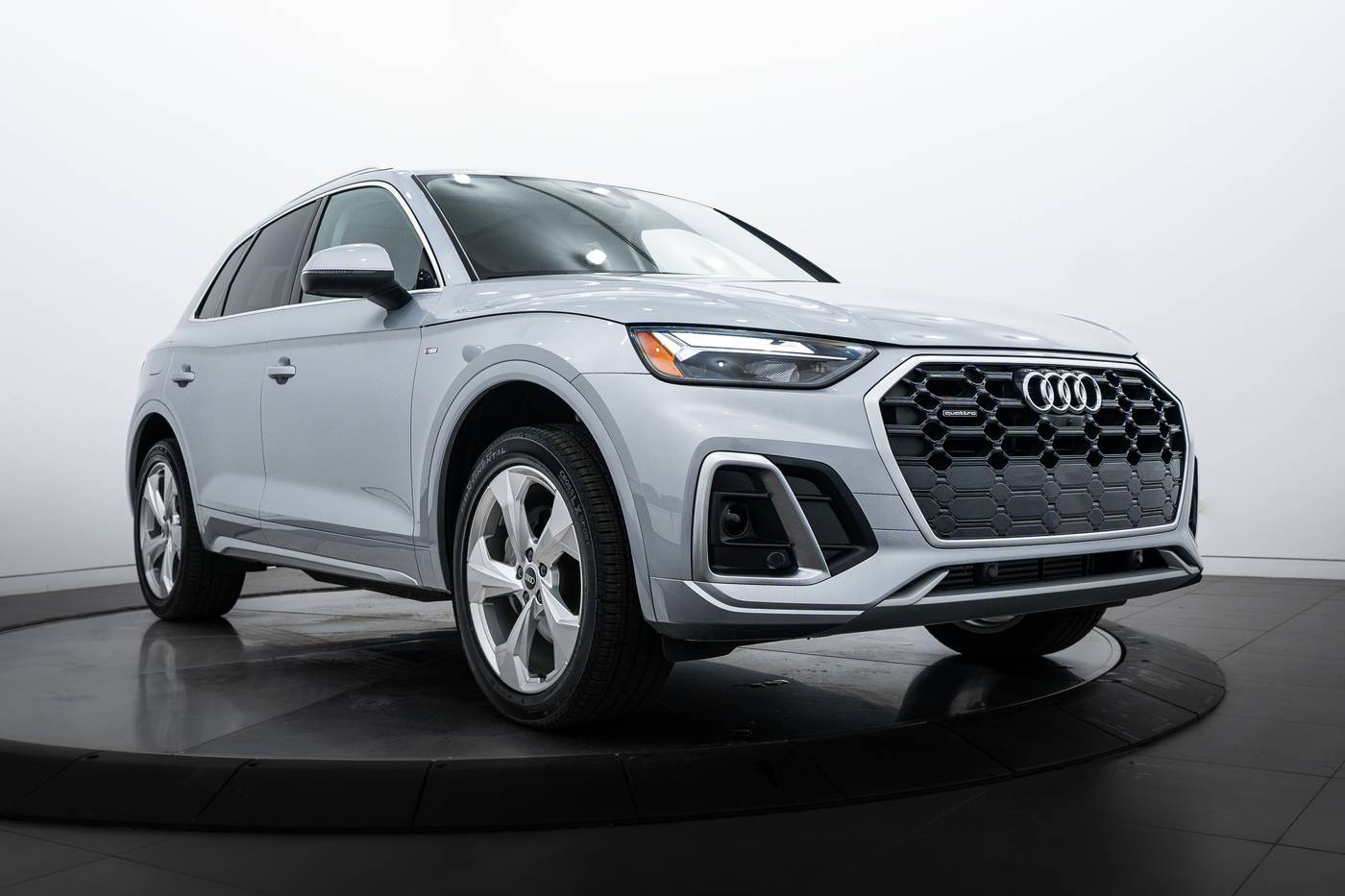 2022 Audi Q5 Premium Plus — SUV — 23,103 mi — Highland Park, IL