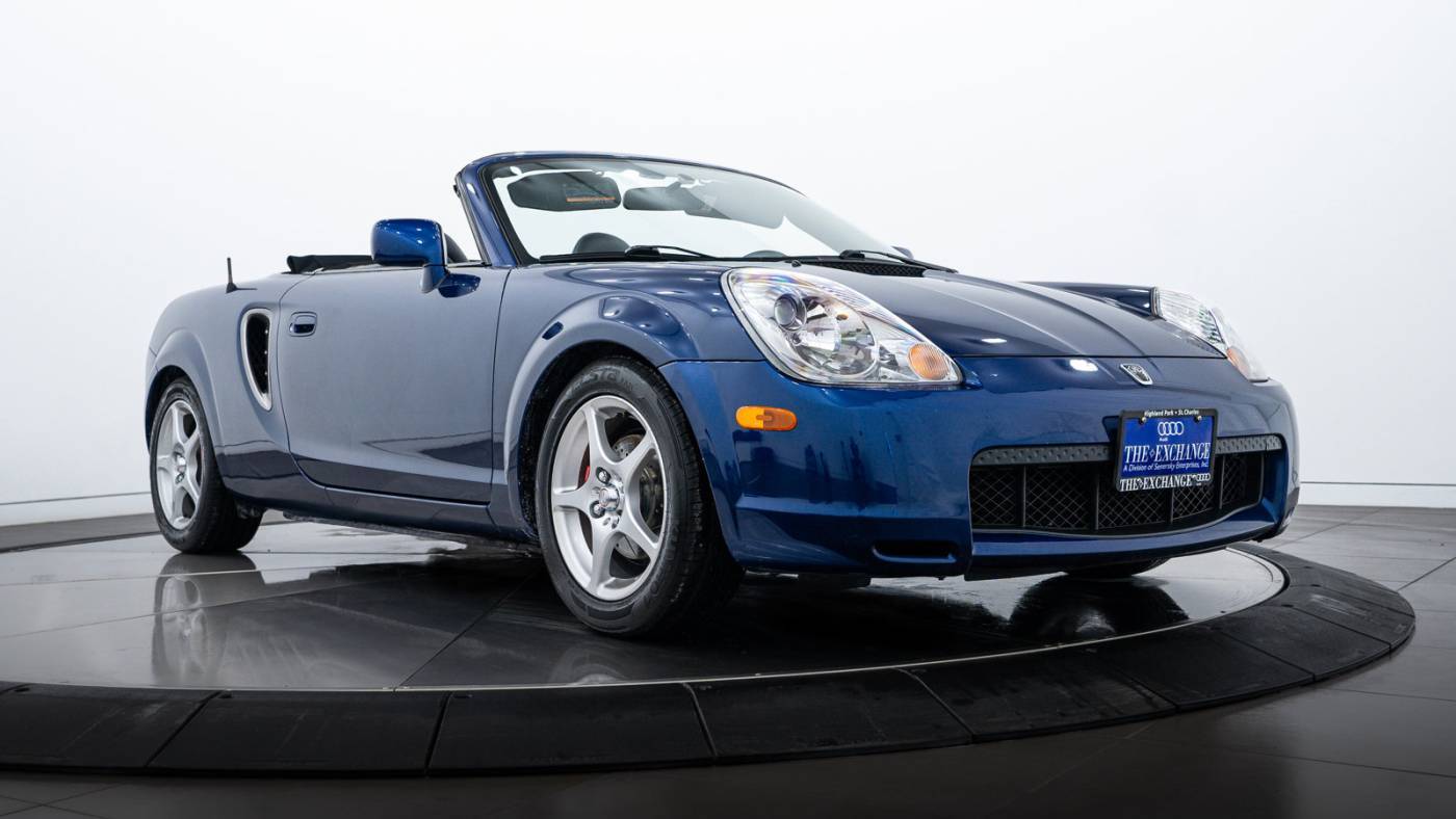2002 Toyota MR2 Spyder Base — Convertible — 43,884 mi — Highland Park, IL