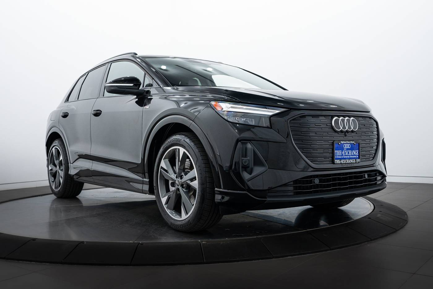 2024 Audi Q4 e-tron Premium — SUV — 3,007 mi — Highland Park, IL