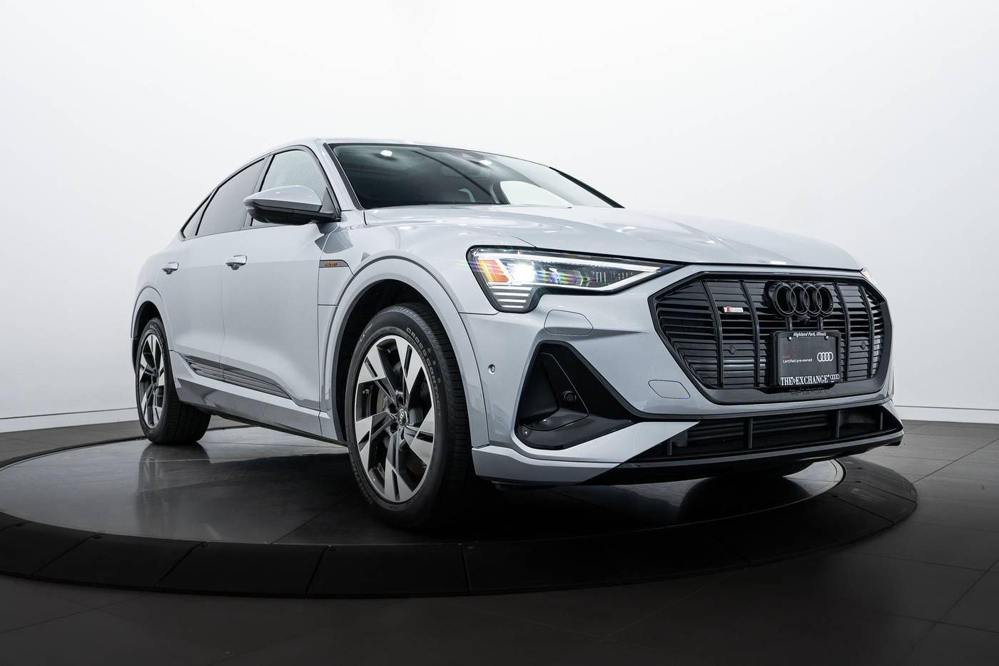 2022 Audi e-tron S line Premium — SUV — 29,622 mi — Highland Park, IL
