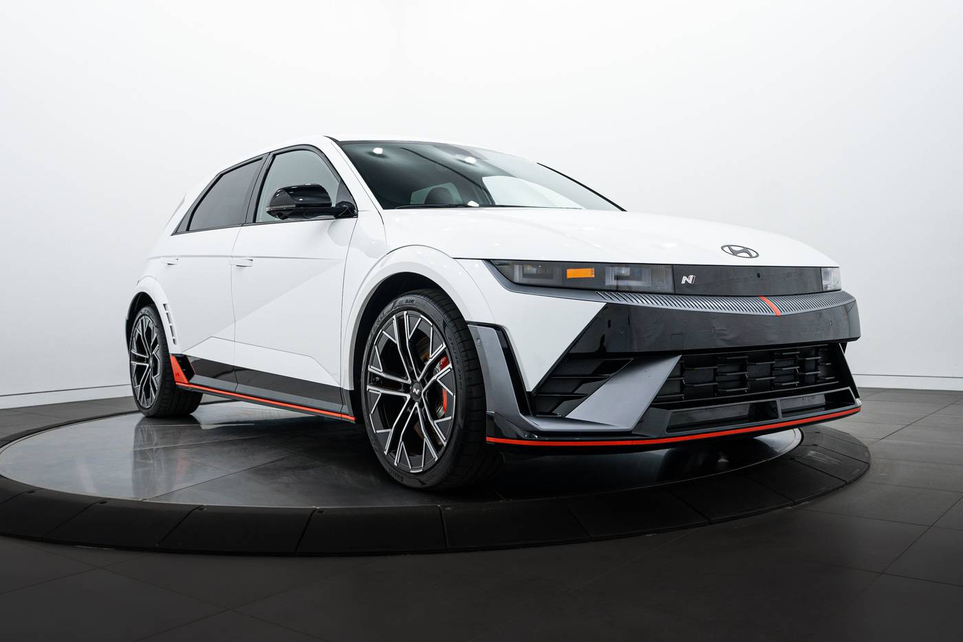 2025 Hyundai IONIQ 5 N — SUV — 3,243 mi — Highland Park, IL