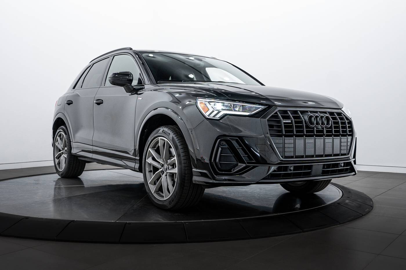 2022 Audi Q3 S line Premium Plus — SUV — 46,188 mi — Highland Park, IL
