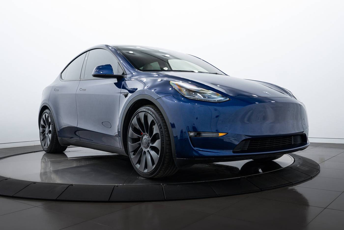 2023 Tesla Model Y Performance — SUV — 20,638 mi — Highland Park, IL