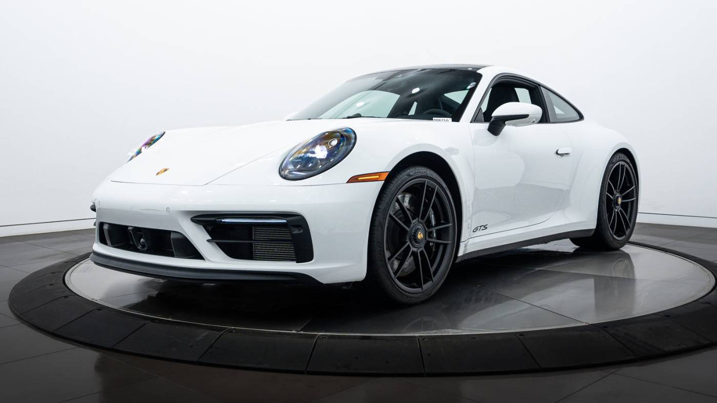 2024 Porsche 911 Carrera GTS — Coupe — 2,376 mi — Highland Park, IL