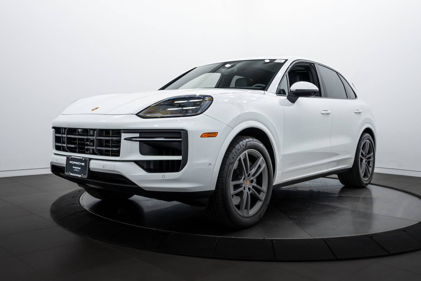 2025 Porsche Cayenne Standard — SUV — 6,149 mi — Highland Park, IL