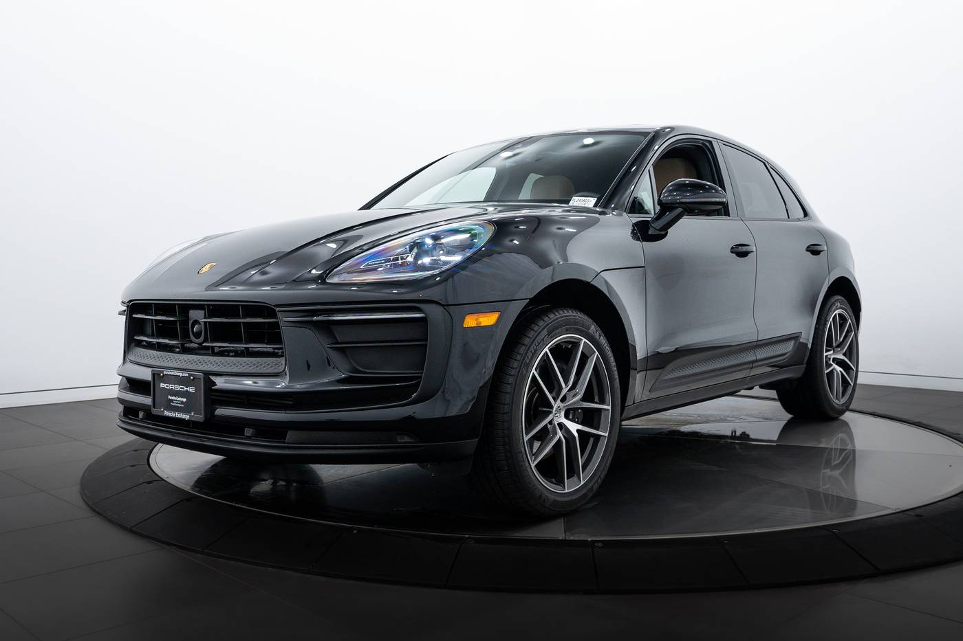2024 Porsche Macan Standard — SUV — 4,821 mi — Highland Park, IL