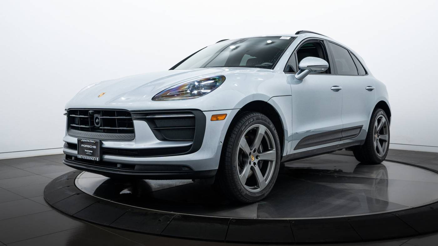 2023 Porsche Macan Standard — SUV — 13,750 mi — Highland Park, IL