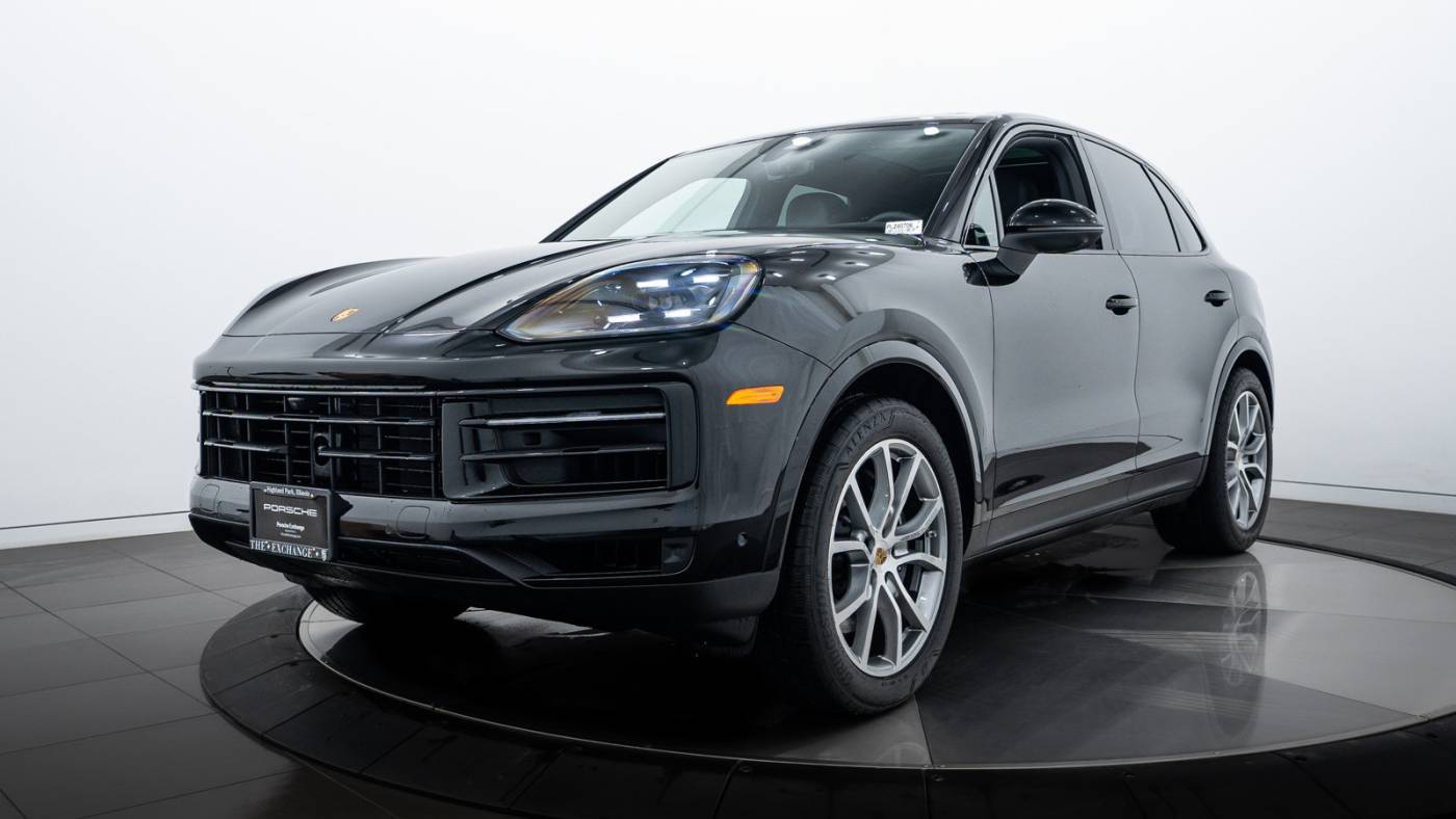 2024 Porsche Cayenne Standard — SUV — 2,547 mi — Highland Park, IL