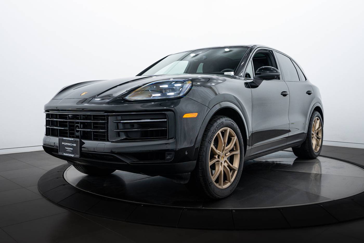 2024 Porsche Cayenne Standard — SUV — 3,495 mi — Highland Park, IL