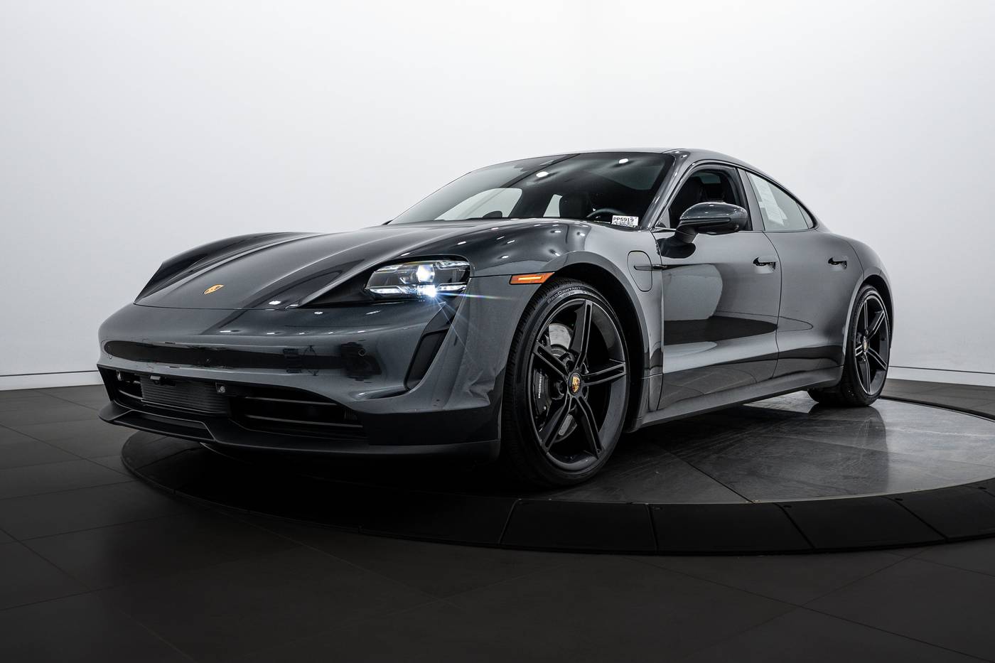 2021 Porsche Taycan 4S — Sedan — 25,115 mi — Highland Park, IL