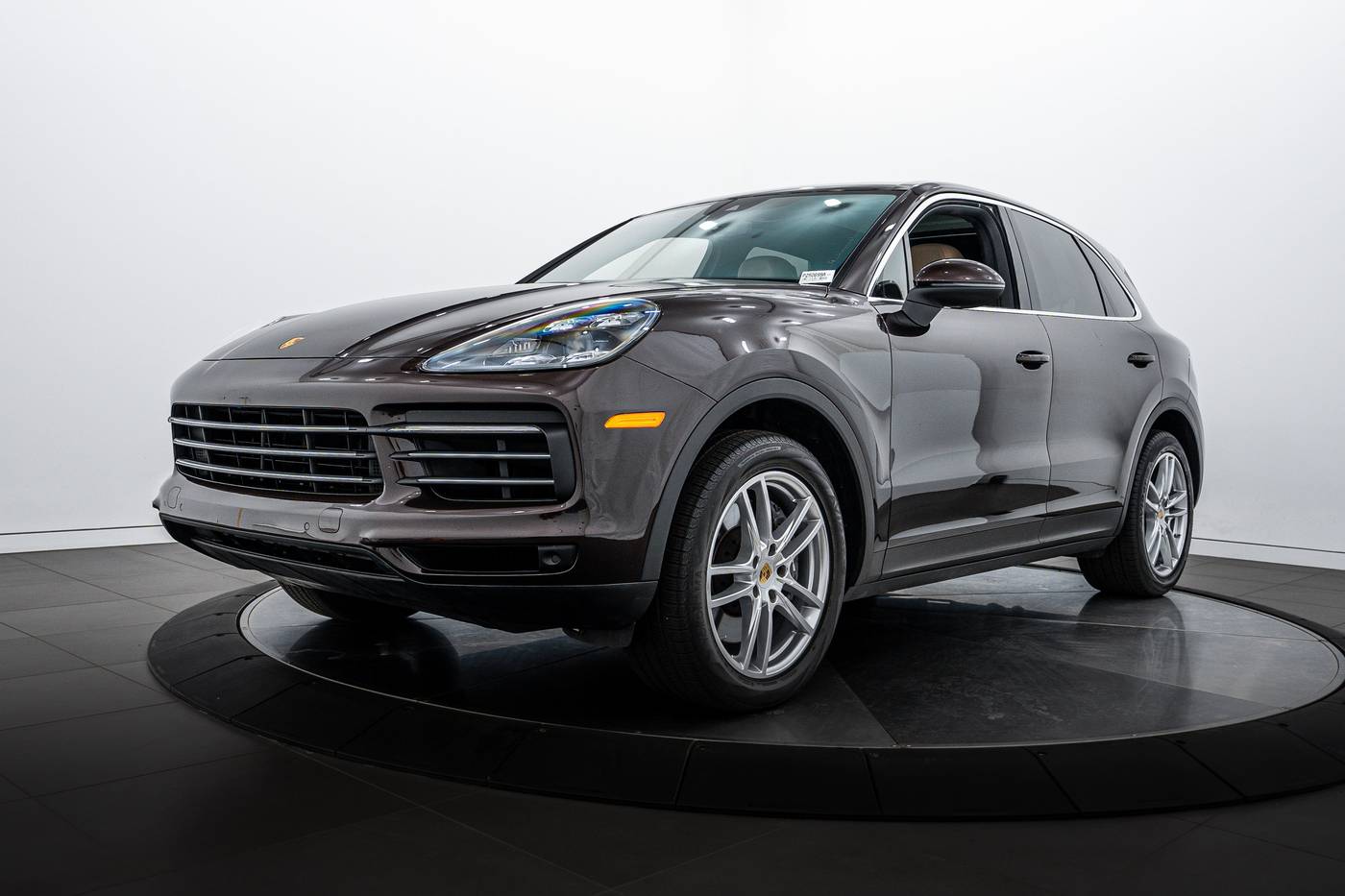 2022 Porsche Cayenne Standard — SUV — 22,939 mi — Highland Park, IL