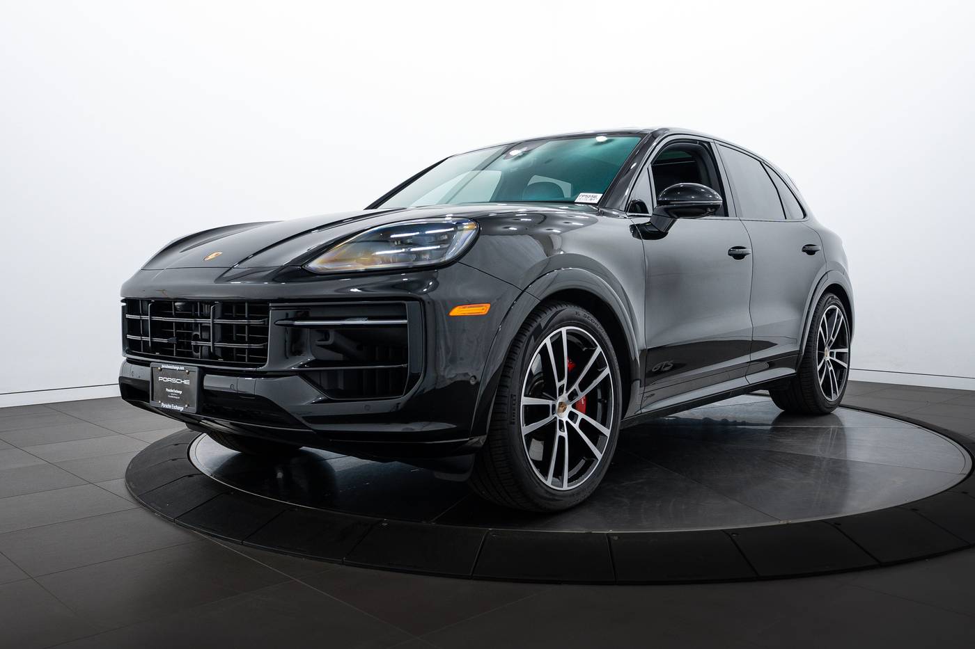 2025 Porsche Cayenne GTS — SUV — 8,052 mi — Highland Park, IL