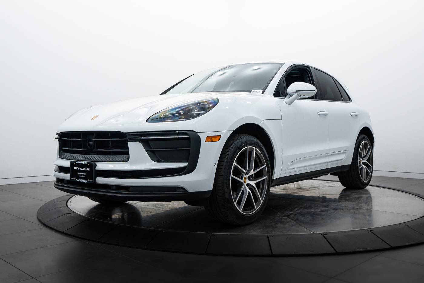 2022 Porsche Macan Standard — SUV — 25,625 mi — Highland Park, IL