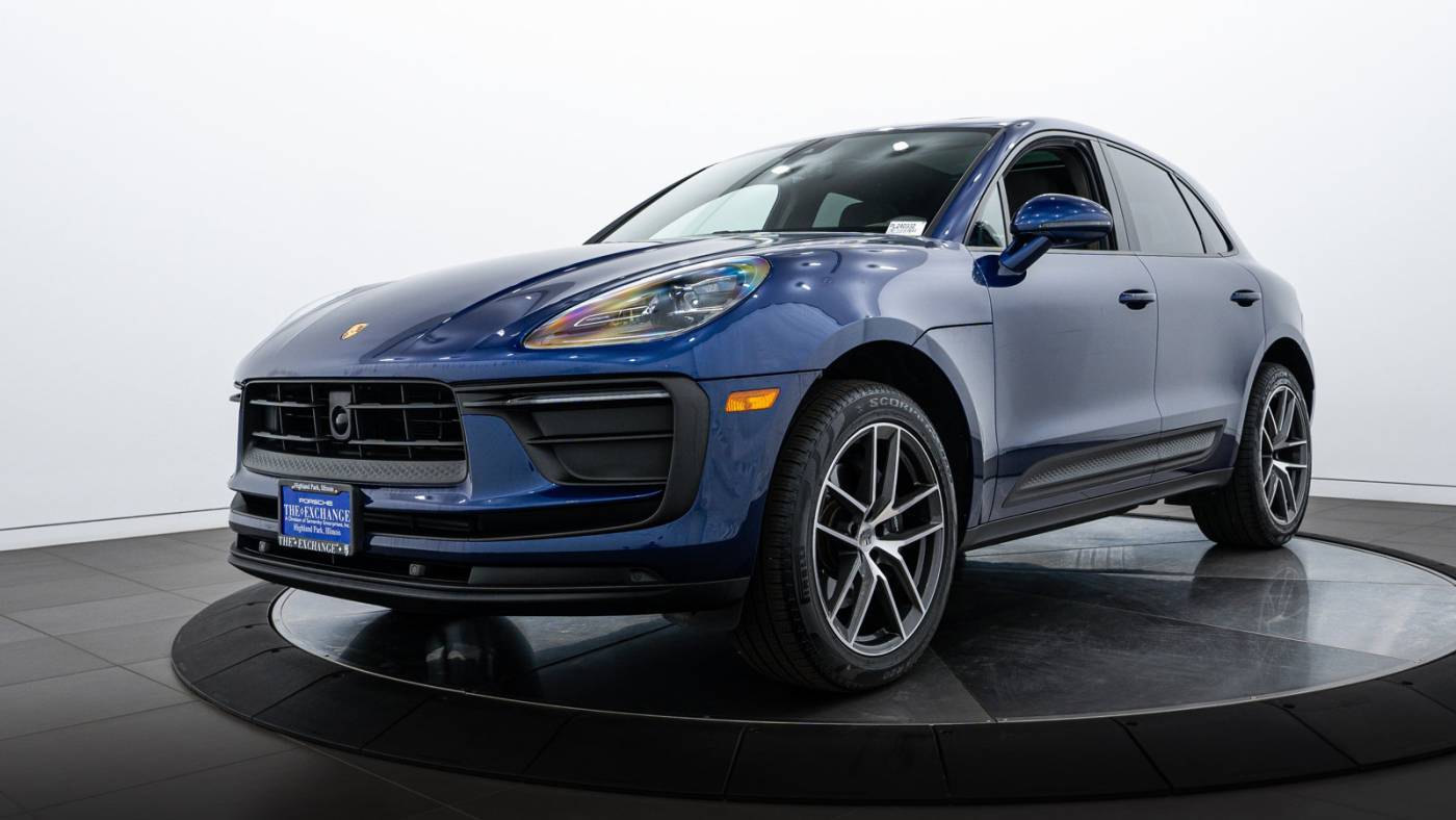 2024 Porsche Macan Standard — SUV — 3,349 mi — Highland Park, IL