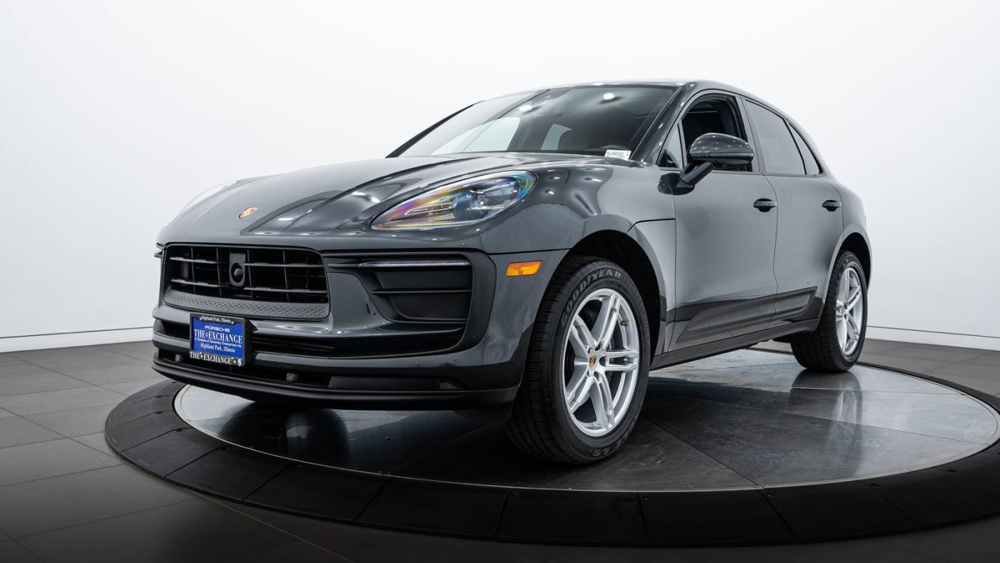 2024 Porsche Macan Standard — SUV — 4,533 mi — Highland Park, IL