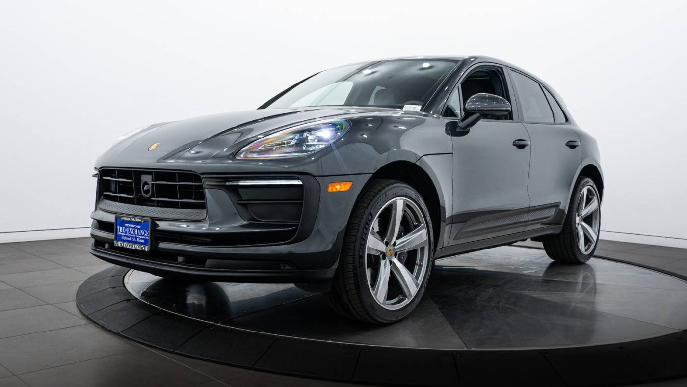 2024 Porsche Macan Standard — SUV — 4,988 mi — Highland Park, IL