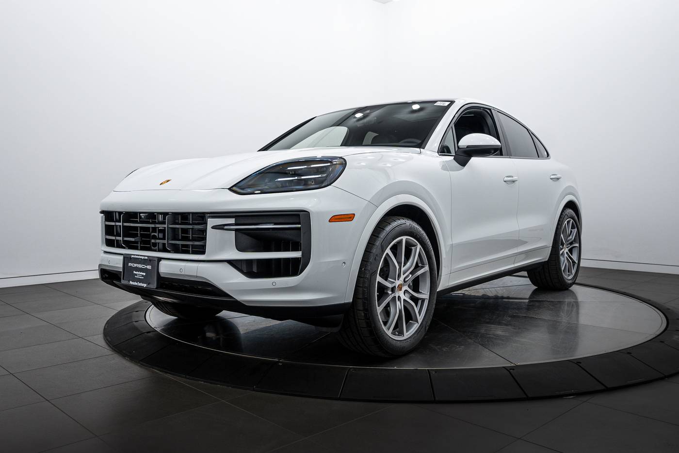 2025 Porsche Cayenne Standard — SUV — 2,248 mi — Highland Park, IL