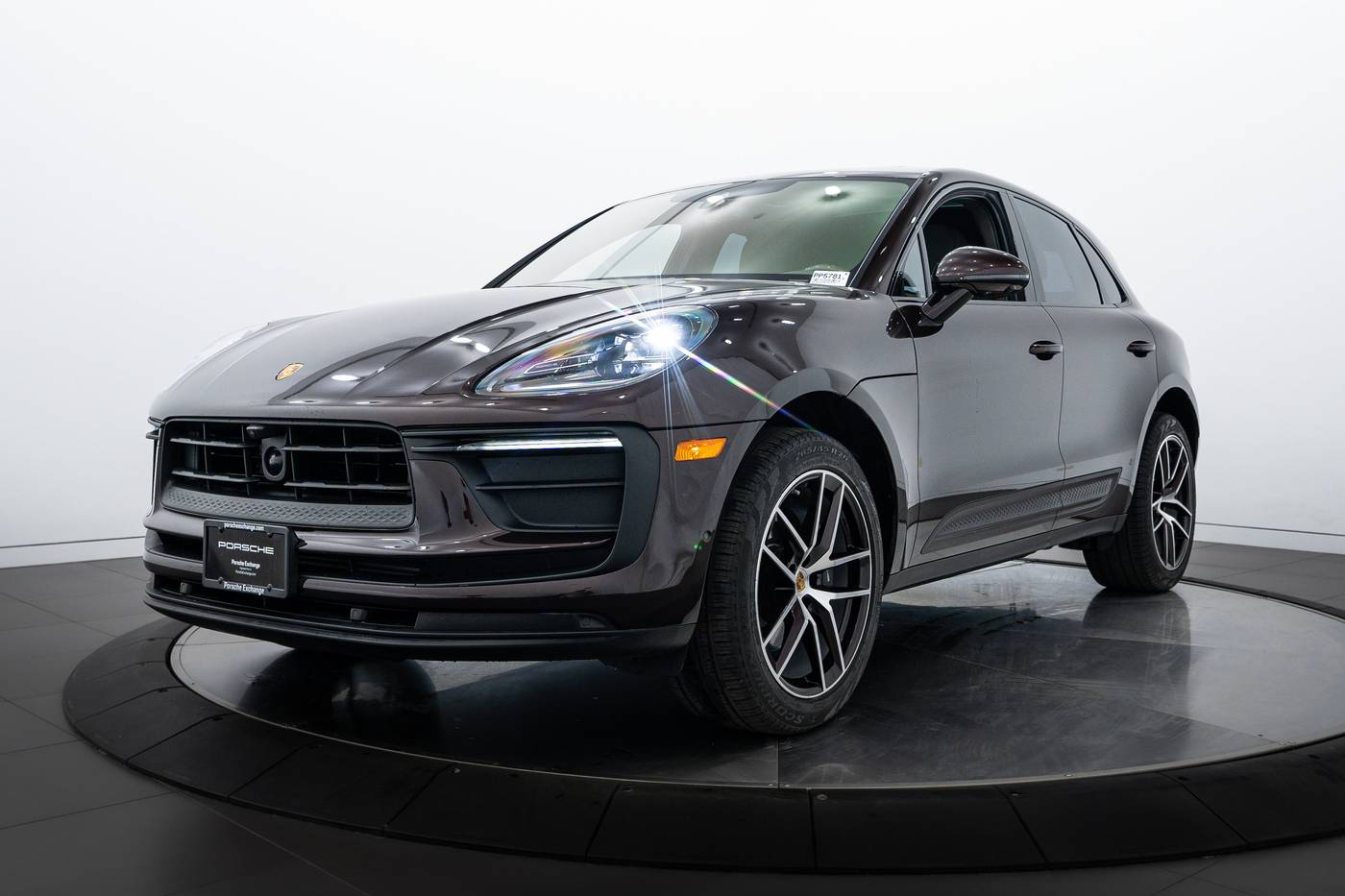 2022 Porsche Macan Standard — SUV — 15,428 mi — Highland Park, IL