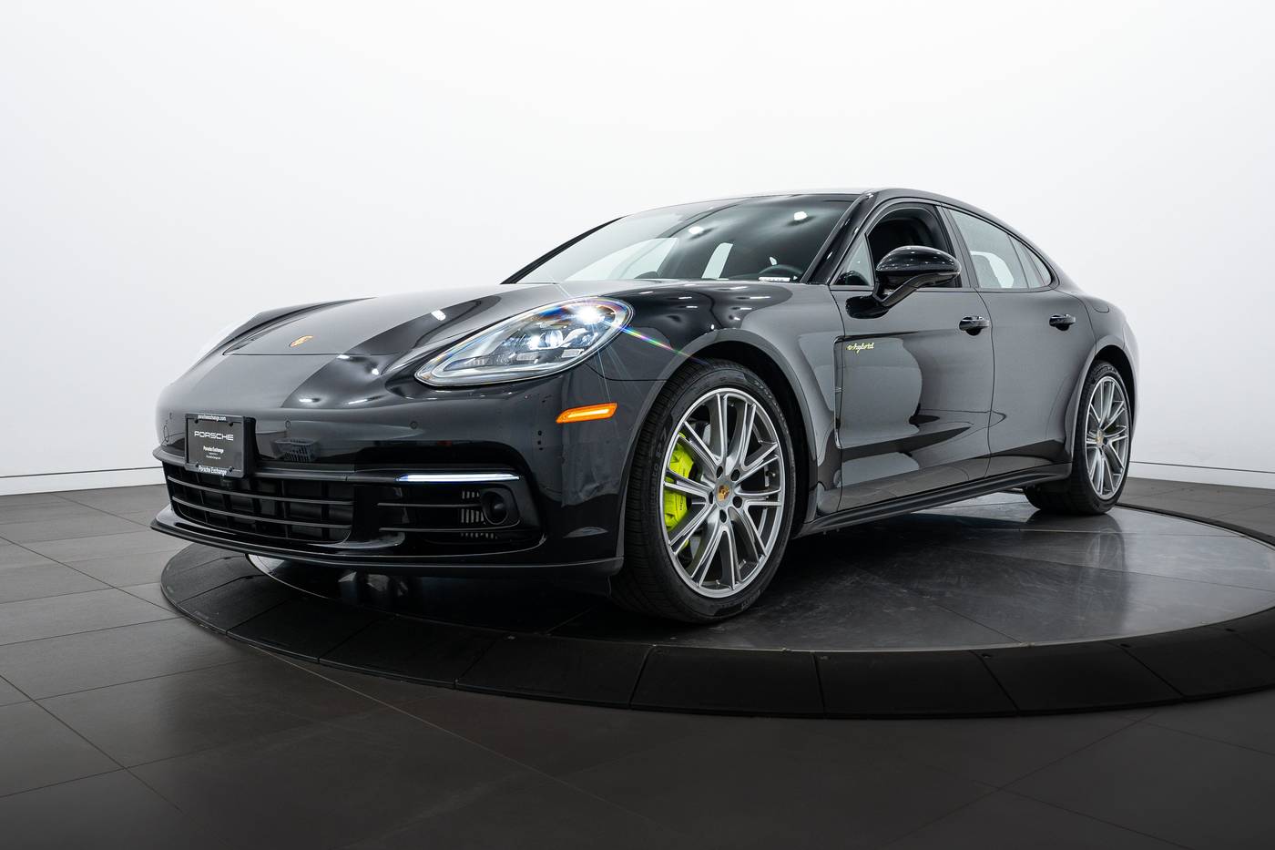 2019 Porsche Panamera 4 E-Hybrid — Hatchback — 48,033 mi — Highland Park, IL
