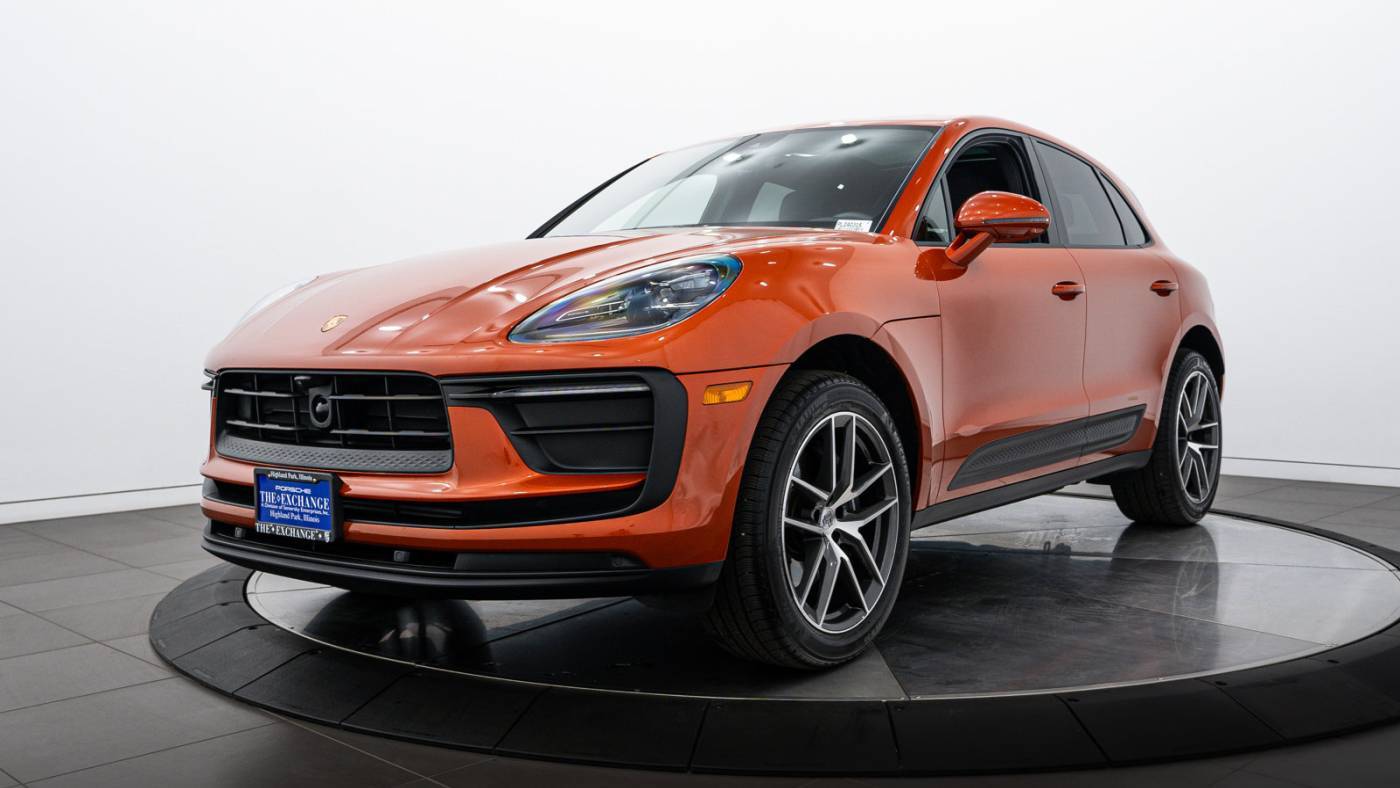2024 Porsche Macan Standard — SUV — 4,171 mi — Highland Park, IL