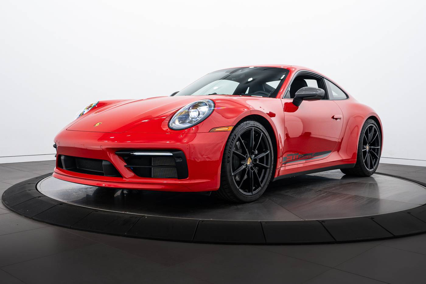 2024 Porsche 911 Carrera T — Coupe — 3,697 mi — Highland Park, IL