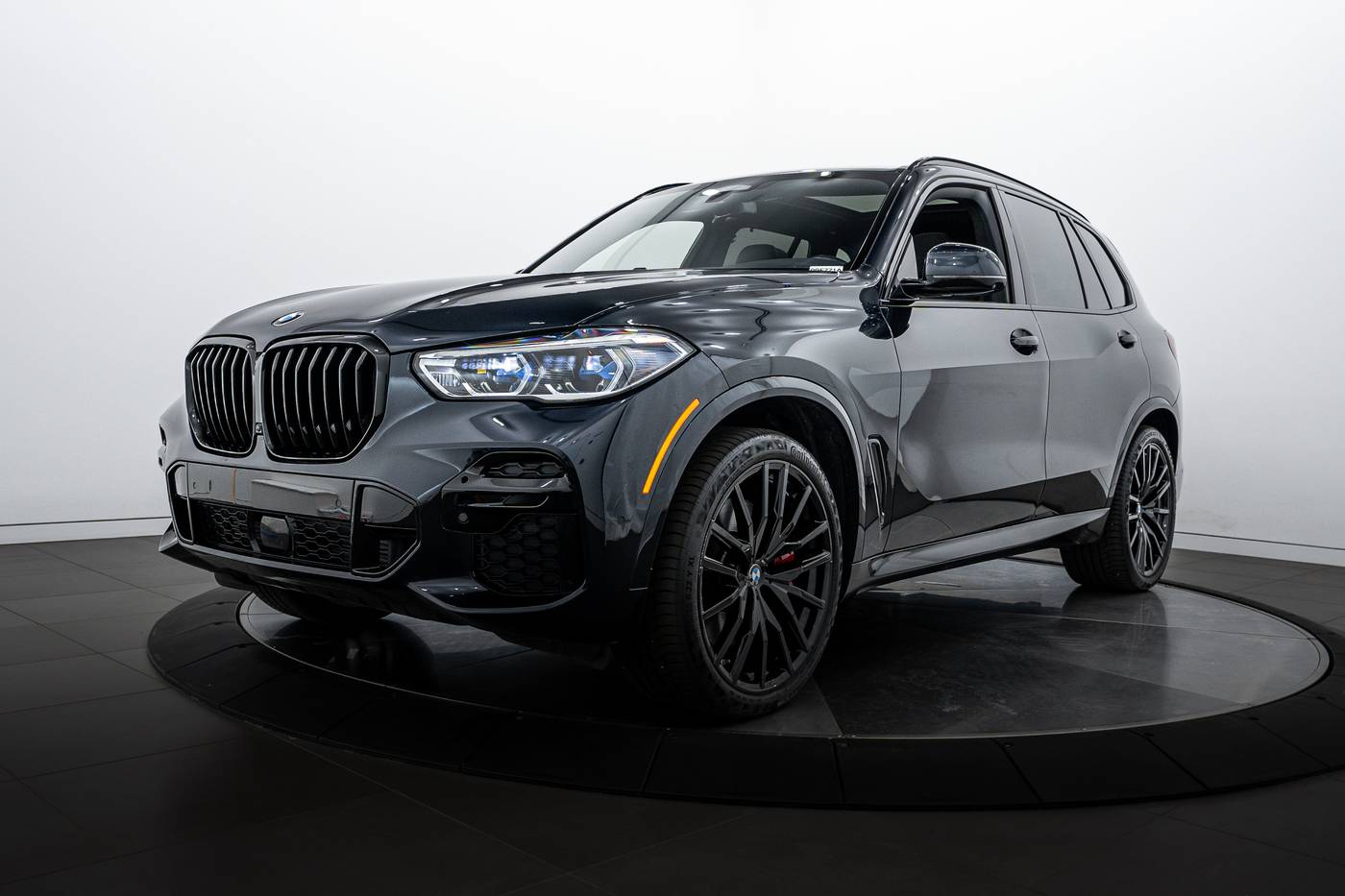 2022 BMW X5 M50i — SUV — 19,366 mi — Highland Park, IL
