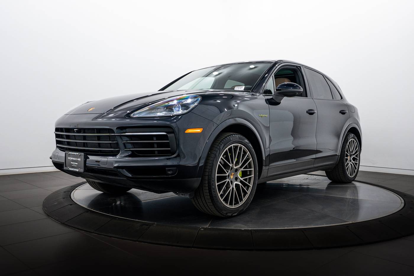 2023 Porsche Cayenne E-Hybrid Platinum Edition