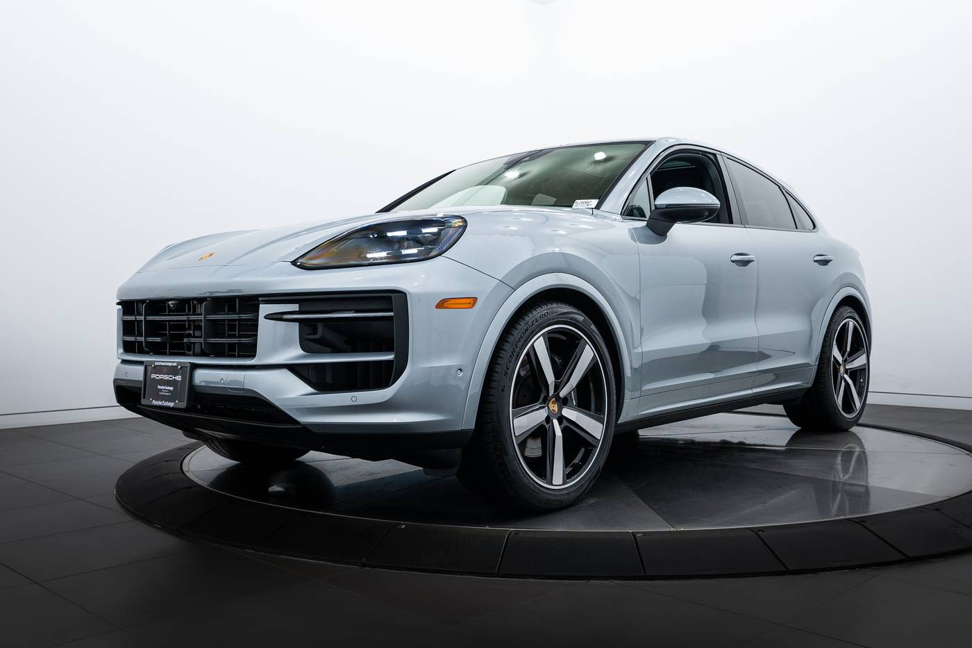 2024 Porsche Cayenne Standard — SUV — 3,746 mi — Highland Park, IL