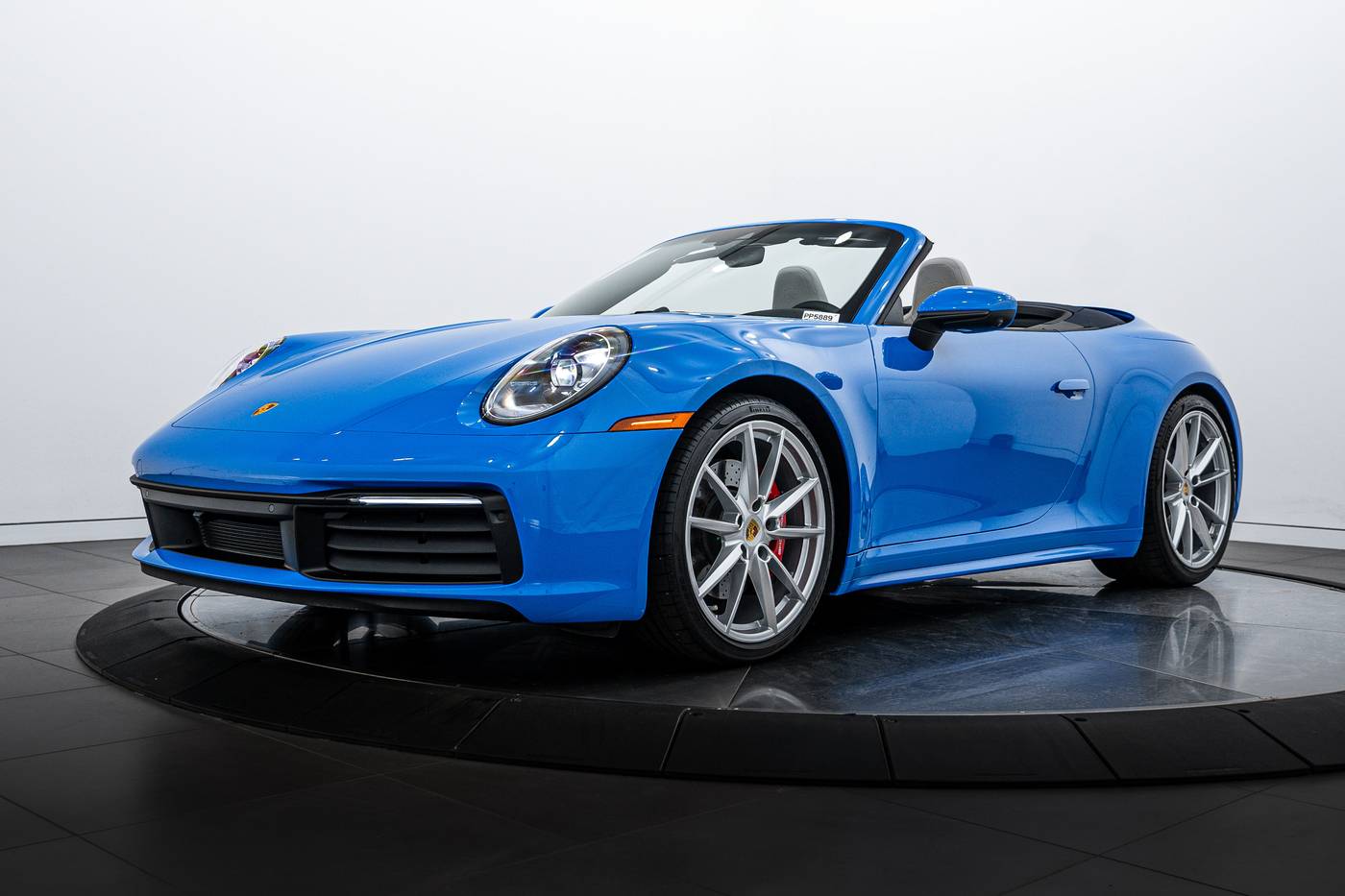 2022 Porsche 911 Carrera S — Convertible — 2,861 mi — Highland Park, IL