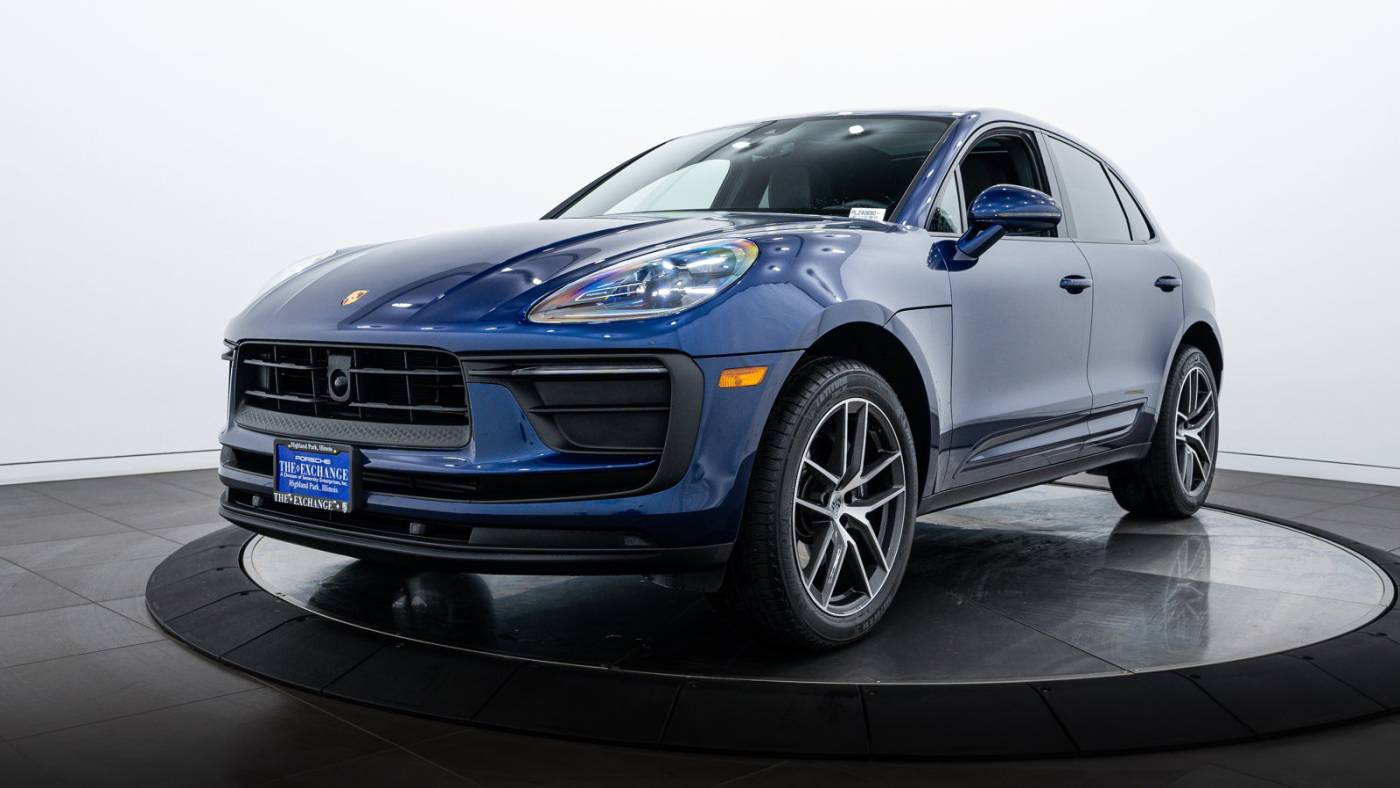 2024 Porsche Macan Standard — SUV — 3,149 mi — Highland Park, IL