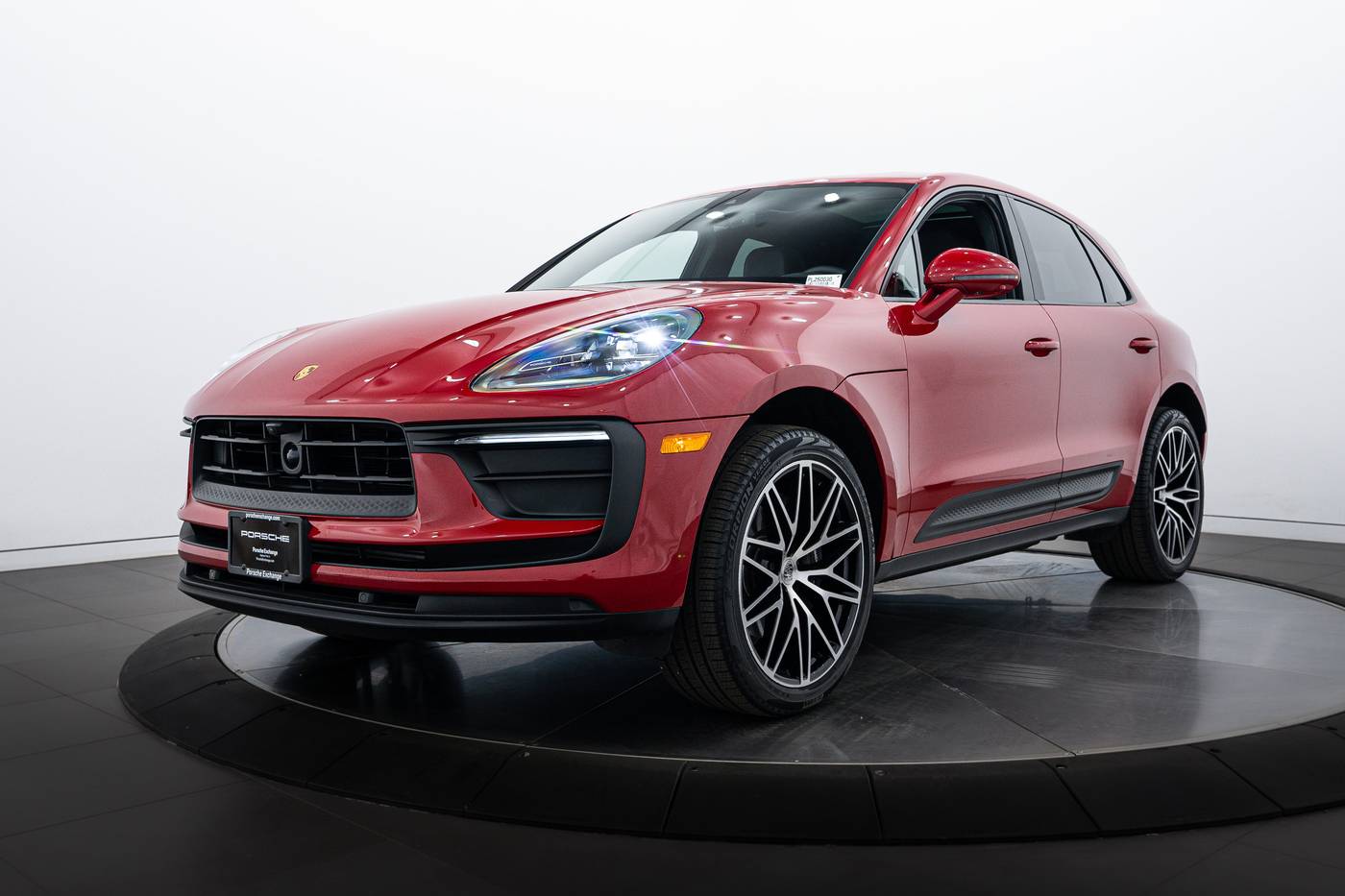 2025 Porsche Macan Standard — SUV — 3,007 mi — Highland Park, IL
