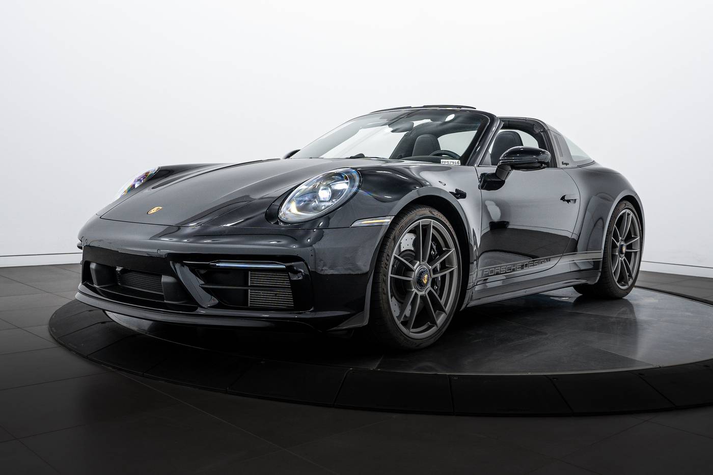 2022 Porsche 911 Edition 50 Years Porsche Design — Coupe — 5,132 mi — Highland Park, IL