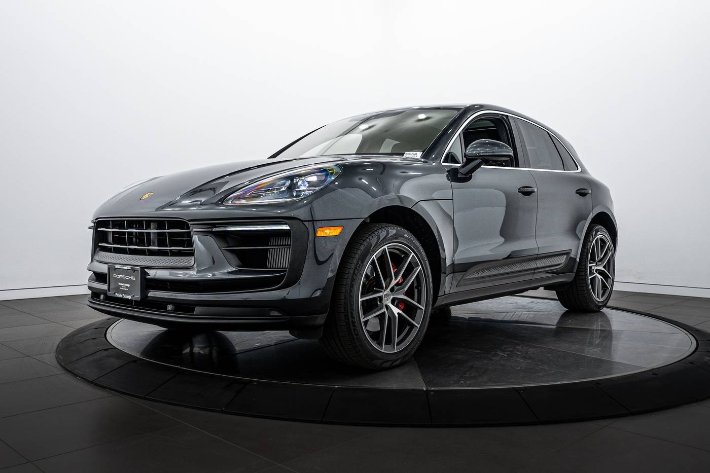 2022 Porsche Macan S — SUV — 16,845 mi — Highland Park, IL