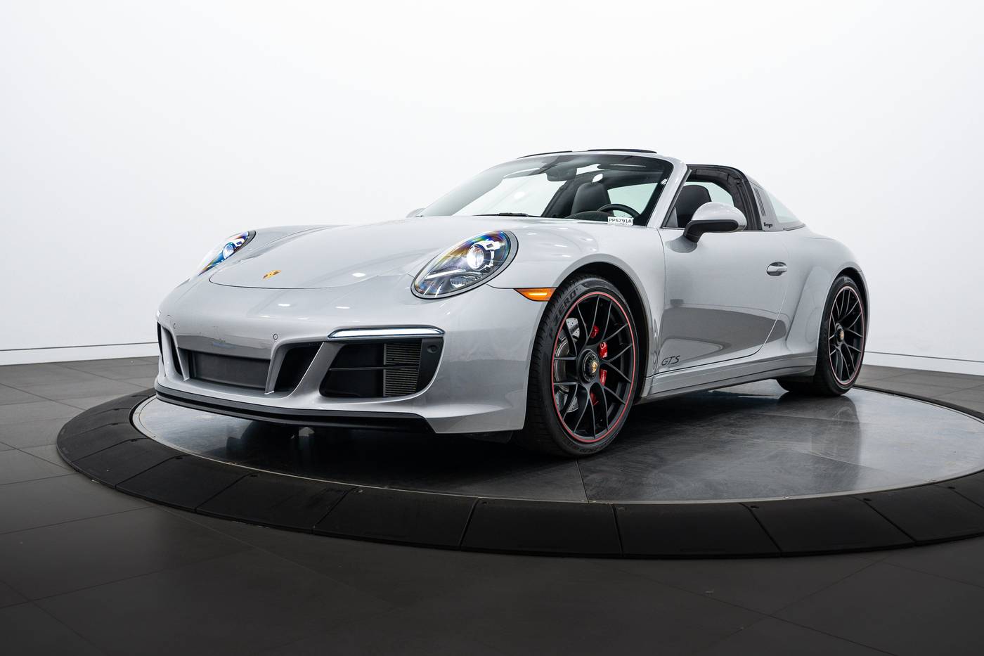 2019 Porsche 911 Targa 4 GTS — Coupe — 20,496 mi — Highland Park, IL