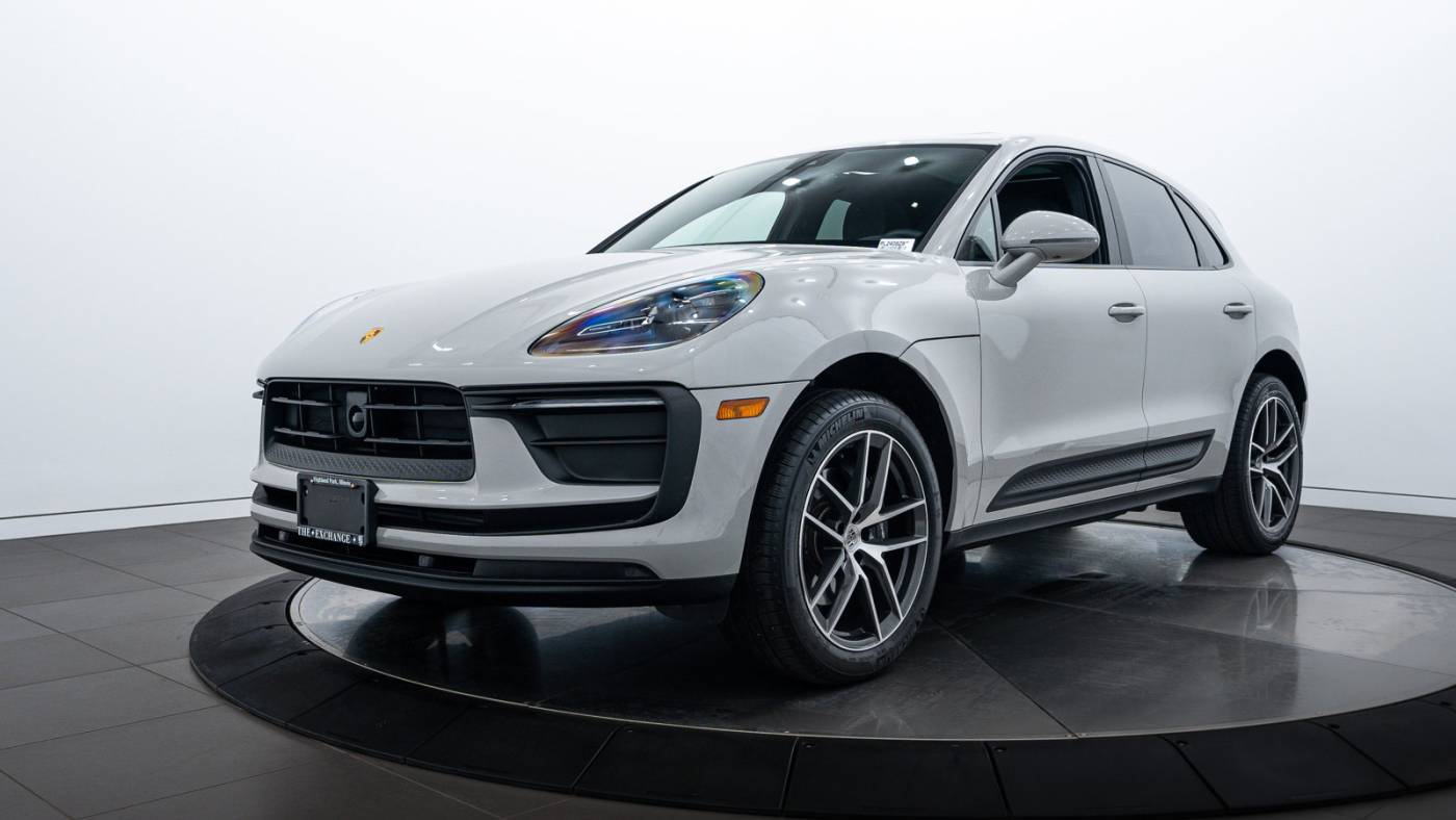 2024 Porsche Macan Standard — SUV — 4,227 mi — Highland Park, IL