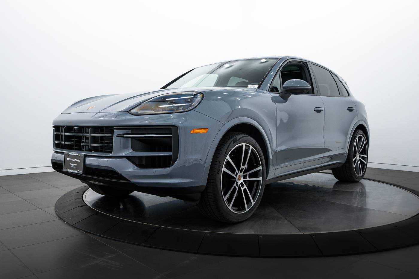2025 Porsche Cayenne Cayenne — SUV — 3,428 mi — Highland Park, IL