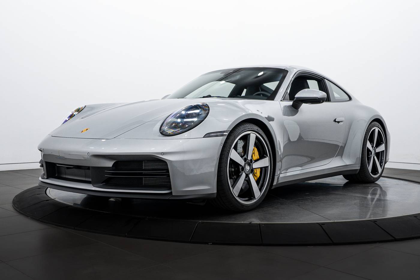 2025 Porsche 911 Carrera S — Coupe — 1,367 mi — Highland Park, IL