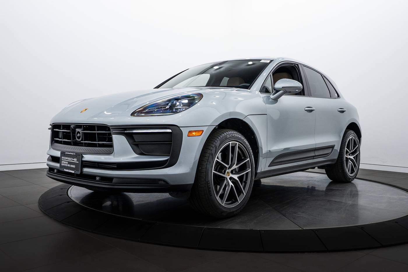 2025 Porsche Macan Macan — SUV — 2,726 mi — Highland Park, IL