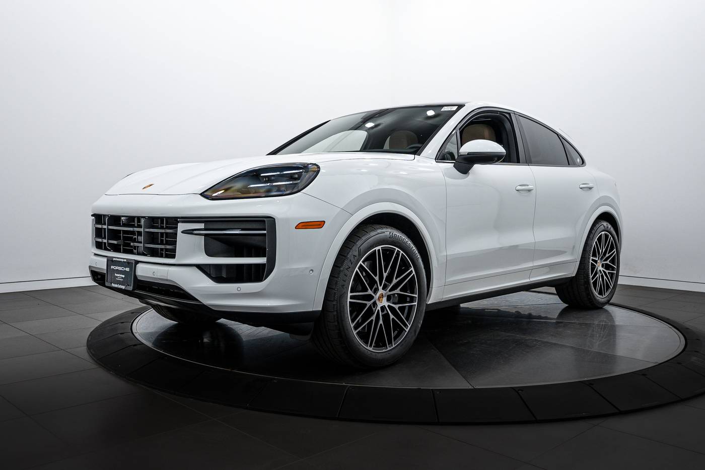 2025 Porsche Cayenne Standard — SUV — 2,644 mi — Highland Park, IL