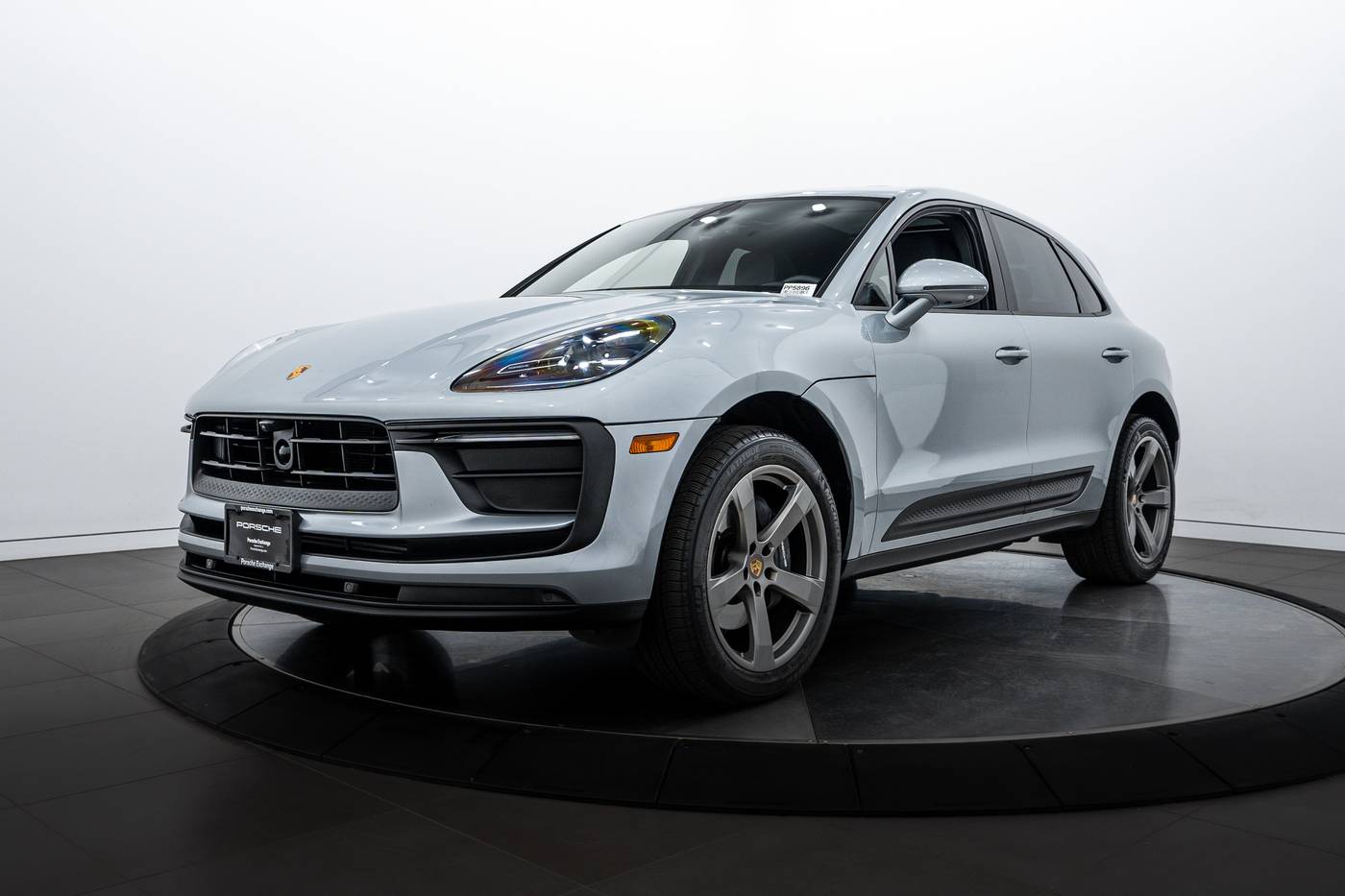 2024 Porsche Macan Standard — SUV — 12,748 mi — Highland Park, IL