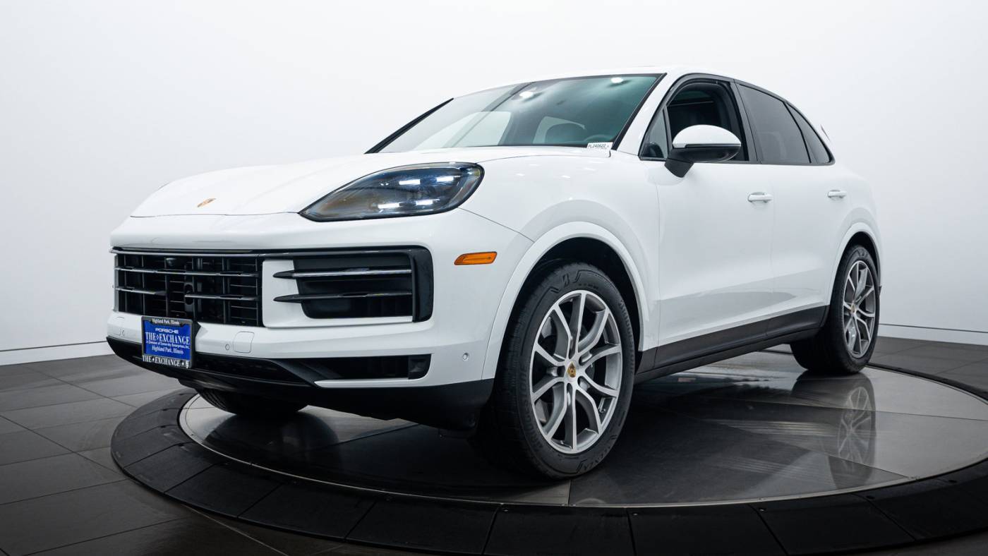 2024 Porsche Cayenne Standard — SUV — 4,975 mi — Highland Park, IL