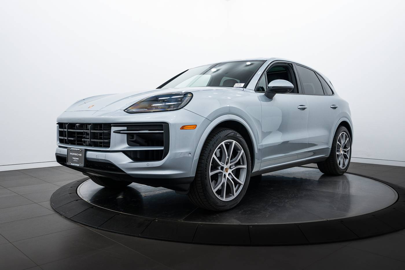 2025 Porsche Cayenne Cayenne — SUV — 5,485 mi — Highland Park, IL