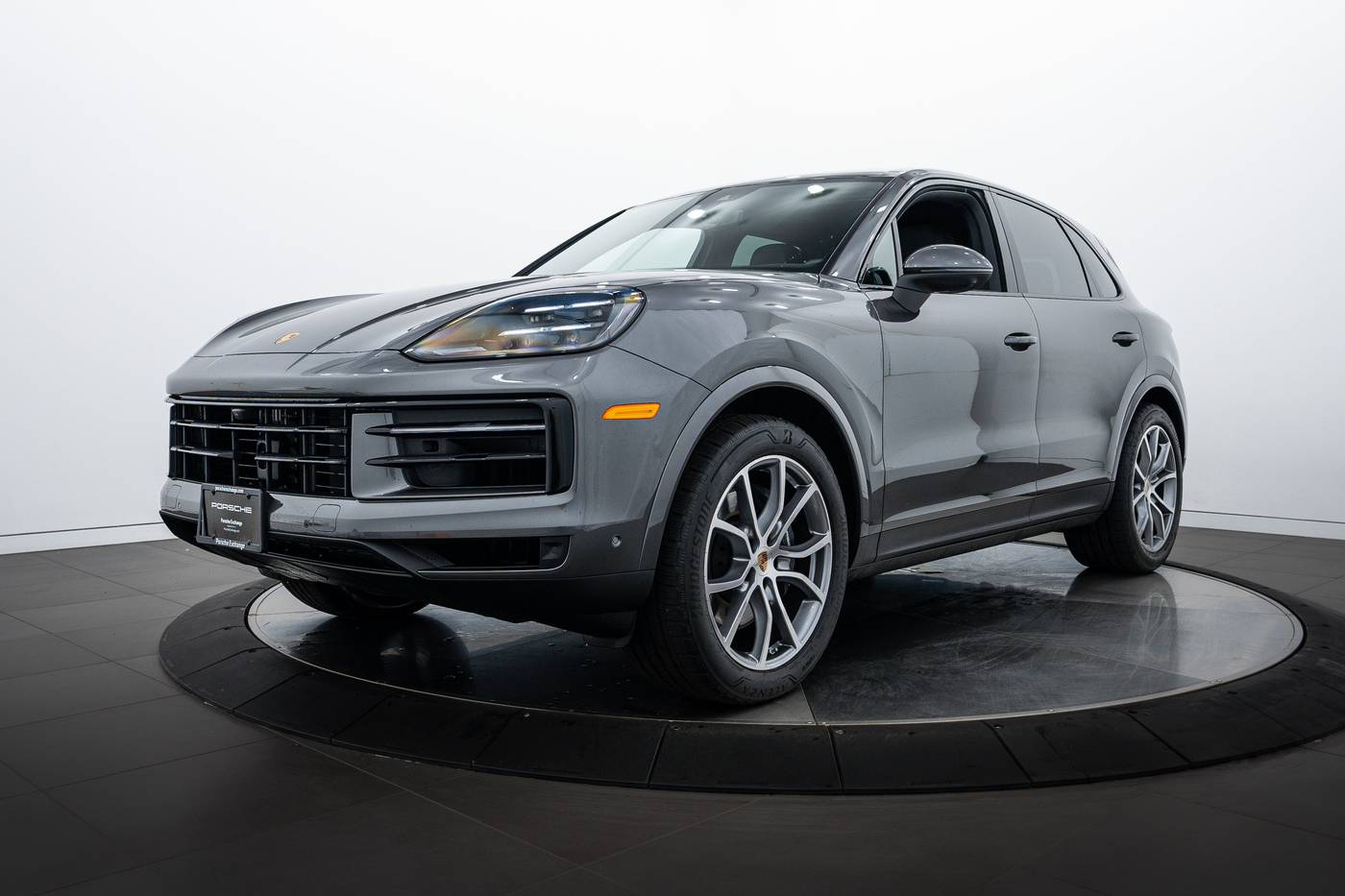 2025 Porsche Cayenne Cayenne — SUV — 5,014 mi — Highland Park, IL