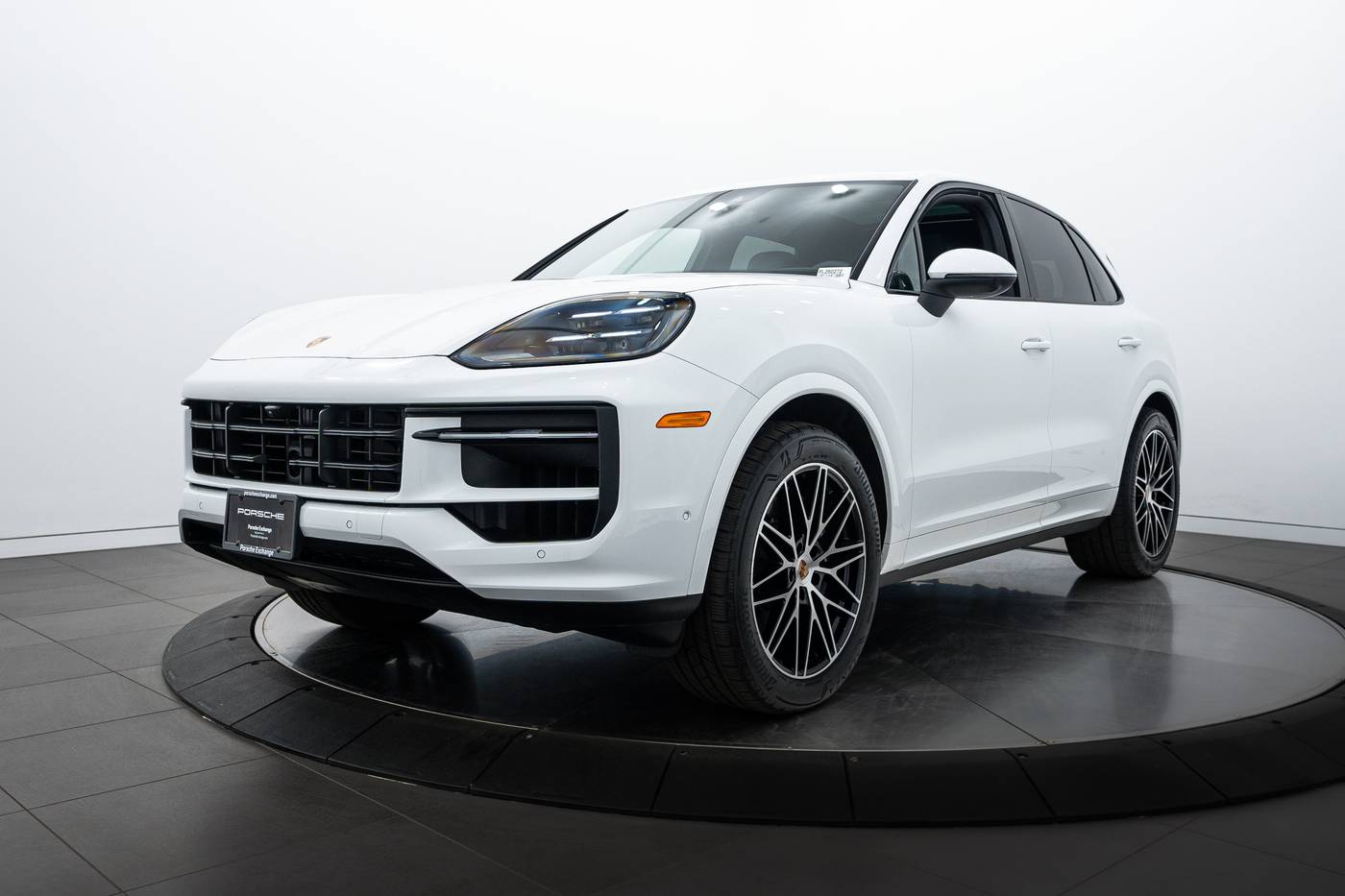 2025 Porsche Cayenne Cayenne — SUV — 4,206 mi — Highland Park, IL