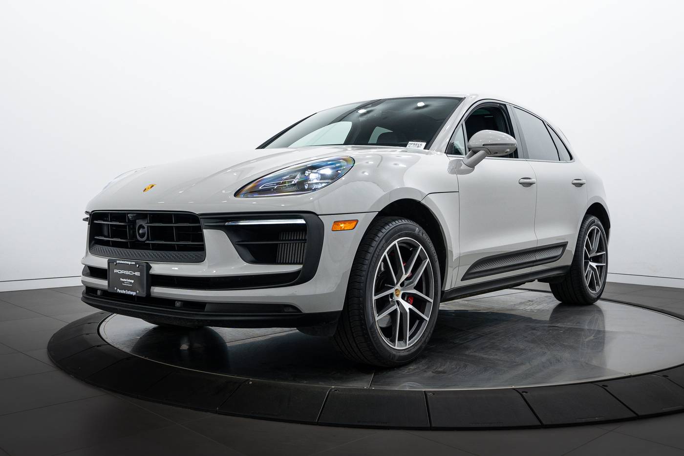 2022 Porsche Macan S — SUV — 27,851 mi — Highland Park, IL