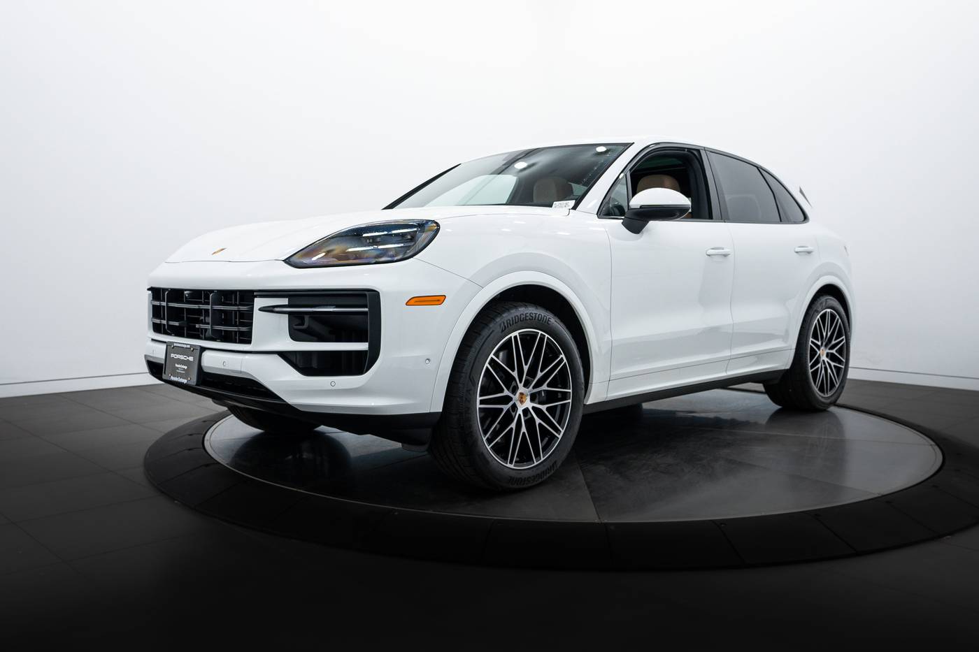 2025 Porsche Cayenne Cayenne — SUV — 3,770 mi — Highland Park, IL