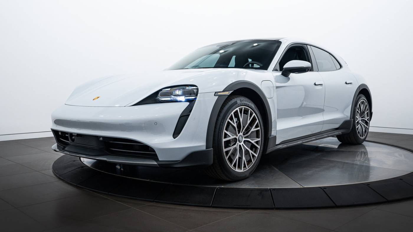 2022 Porsche Taycan 4 — Wagon — 18,082 mi — Highland Park, IL