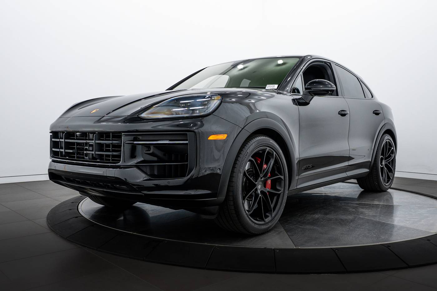 2025 Porsche Cayenne GTS — SUV — 2,924 mi — Highland Park, IL